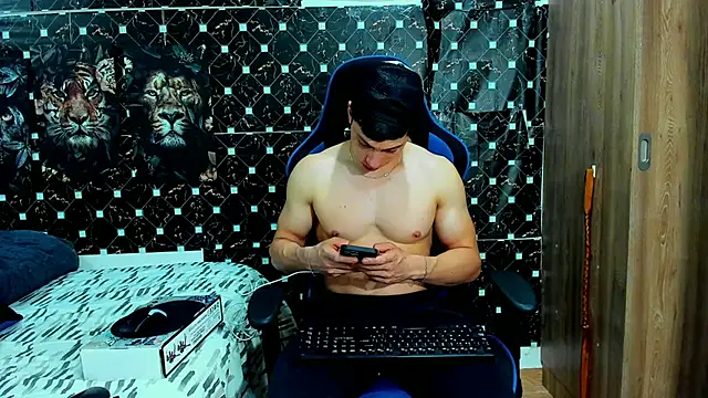 javiersexymann online show from May 2026 01:05:01 AM