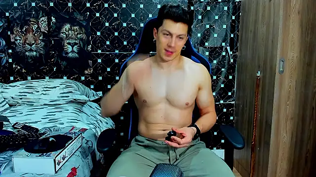 javiersexymann online show from March 2026 05:08:02 AM