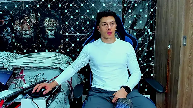 javiersexymann online show from February 2026 06:46:01 AM