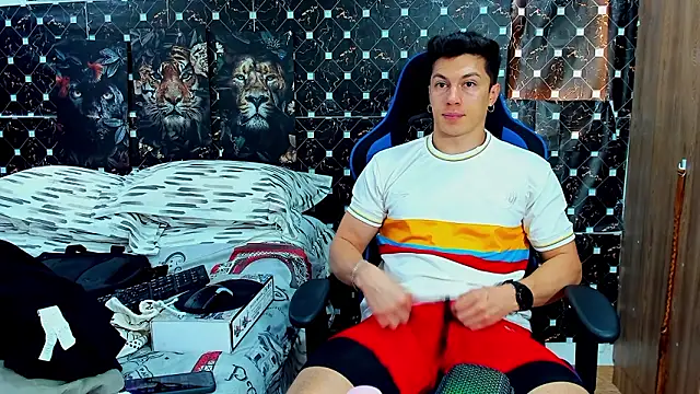 javiersexymann online show from March 2026 07:54:01 PM