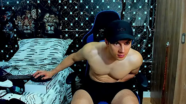 javiersexymann online show from March 2026 10:35:01 PM