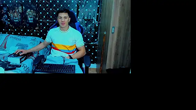 Snapshot of javiersexymann chatting on December 2025 11:48:02 PM javiersexymann online show from December 2025 11:48:02 PM