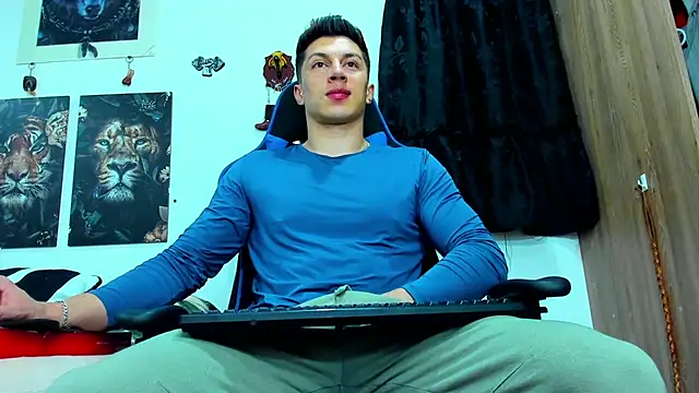 Snapshot of javiersexymann chatting on March 2025 11:48:02 PM javiersexymann online show from March 2025 11:48:02 PM