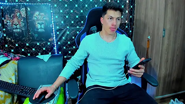 Snapshot of javiersexymann chatting on October 2025 09:18:01 PM javiersexymann online show from October 2025 09:18:01 PM