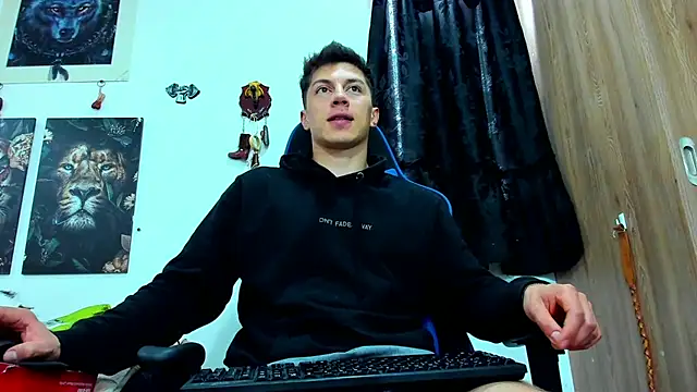 Snapshot of javiersexymann chatting on March 2025 07:22:02 PM javiersexymann online show from March 2025 07:22:02 PM