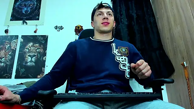 Snapshot of javiersexymann chatting on February 2025 05:13:02 AM javiersexymann online show from February 2025 05:13:02 AM