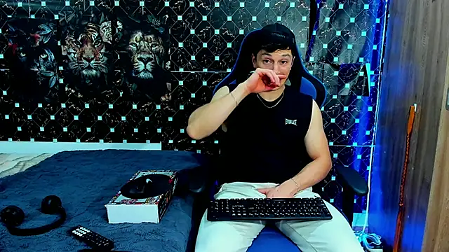javiersexymann online show from May 2026 05:04:02 AM