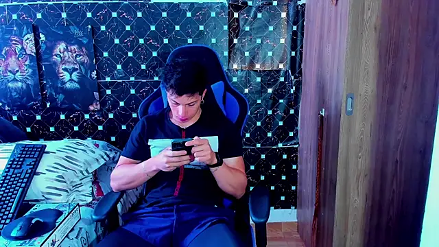 javiersexymann online show from January 2026 05:19:02 PM