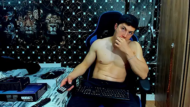 javiersexymann online show from March 2026 05:18:01 AM