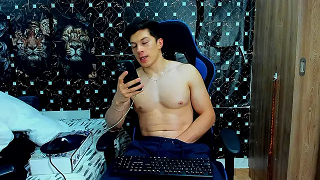 javiersexymann online show from March 2026 12:22:02 AM