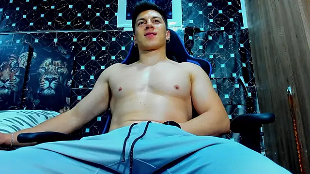 javiersexymann online show from February 2026 05:38:02 AM