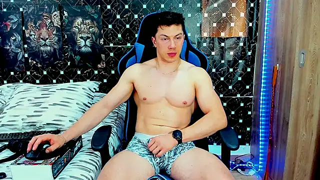javiersexymann online show from July 2026 07:47:02 PM
