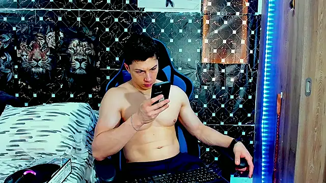 javiersexymann online show from July 2026 04:51:02 PM