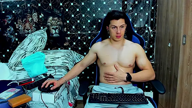 javiersexymann online show from February 2026 06:25:01 AM