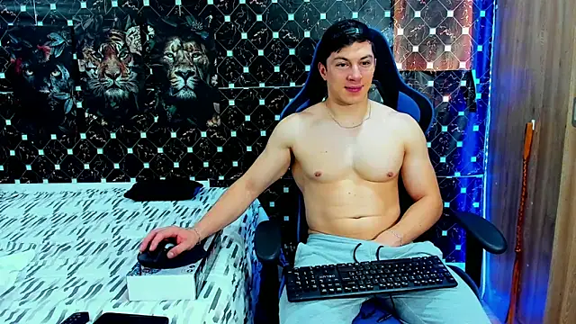 javiersexymann online show from May 2026 06:47:02 PM