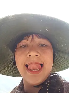 Mini3333 online show from April 2026 12:34:01 PM