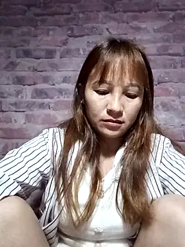 Mini3333 online show from April 2026 10:18:02 PM