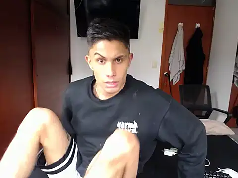 Manuel99boy online show from September 2025 01:06:02 PM