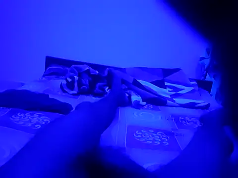 sanddyk99 online show from October 2025 06:42:02 PM