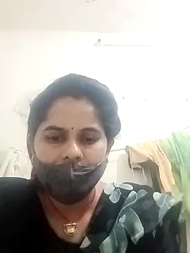 Snapshot of JULEE-740 chatting on November 2025 09:47:01 AM JULEE-740 online show from November 2025 09:47:01 AM