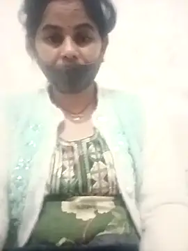 Snapshot of JULEE-740 chatting on November 2025 06:06:01 AM JULEE-740 online show from November 2025 06:06:01 AM