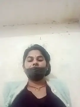 Snapshot of JULEE-740 chatting on December 2025 06:53:01 PM JULEE-740 online show from December 2025 06:53:01 PM