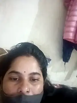 Snapshot of JULEE-740 chatting on October 2025 12:38:02 PM JULEE-740 online show from October 2025 12:38:02 PM