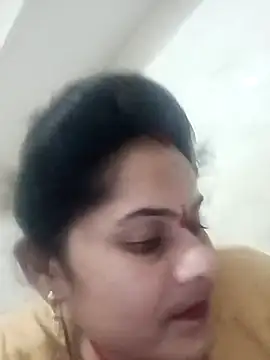 Snapshot of JULEE-740 chatting on September 2025 04:52:02 AM JULEE-740 online show from September 2025 04:52:02 AM