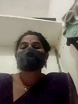 Snapshot of JULEE-740 chatting on November 2025 02:43:02 PM JULEE-740 online show from November 2025 02:43:02 PM