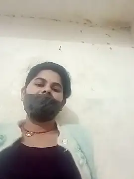 Snapshot of JULEE-740 chatting on December 2025 03:00:01 PM JULEE-740 online show from December 2025 03:00:01 PM