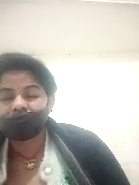 Snapshot of JULEE-740 chatting on November 2025 11:26:02 PM JULEE-740 online show from November 2025 11:26:02 PM