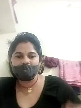 Snapshot of JULEE-740 chatting on October 2025 01:06:02 AM JULEE-740 online show from October 2025 01:06:02 AM