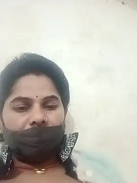 Snapshot of JULEE-740 chatting on November 2025 03:24:01 PM JULEE-740 online show from November 2025 03:24:01 PM