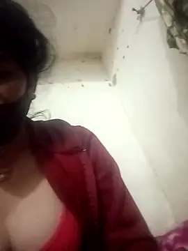 Snapshot of JULEE-740 chatting on December 2025 11:20:02 PM JULEE-740 online show from December 2025 11:20:02 PM