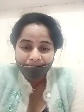 Snapshot of JULEE-740 chatting on November 2025 06:12:01 PM JULEE-740 online show from November 2025 06:12:01 PM