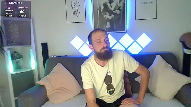 XBellaXundXUweX online show from November 2025 08:14:01 PM