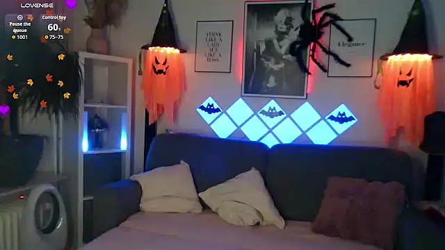 XBellaXundXUweX online show from October 2025 07:36:01 PM