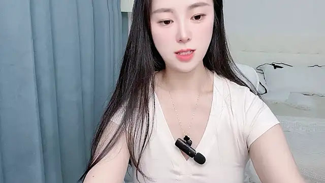 Snapshot of 1cyseason chatting on September 2025 08:30:02 AM 1cyseason online show from September 2025 08:30:02 AM