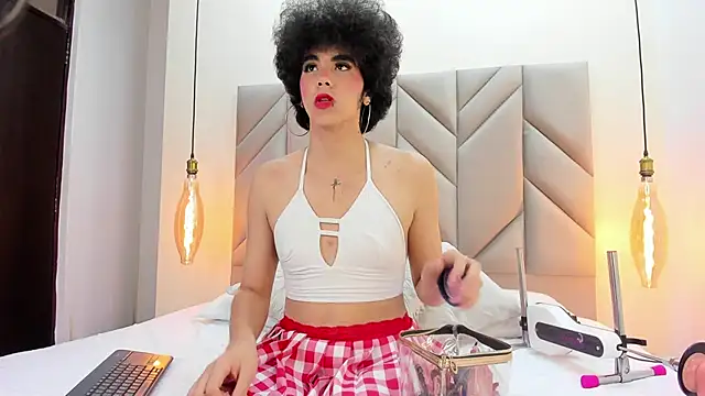 Kheyler Thompson online show from October 2025 11:55:01 AM