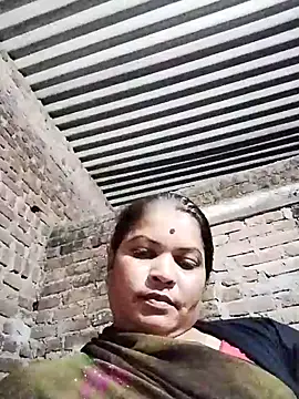 Rajnee33A online show from November 2025 04:23:01 PM