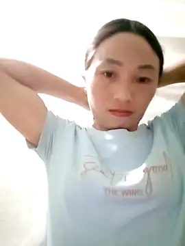 lucybaby00 online show from November 2025 01:26:01 PM