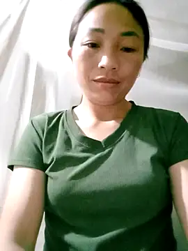 lucybaby00 online show from April 2026 10:32:01 PM