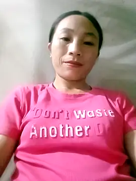 Snapshot of lucybaby00 chatting on October 2025 02:43:02 PM lucybaby00 online show from October 2025 02:43:02 PM