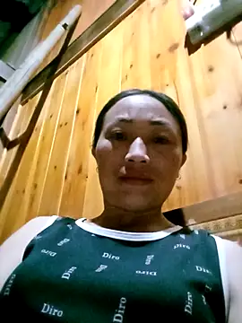 lucybaby00 online show from April 2026 12:30:01 PM