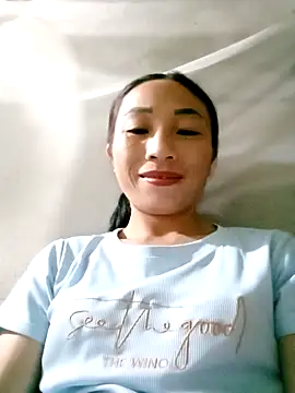 Snapshot of lucybaby00 chatting on October 2025 02:29:02 PM lucybaby00 online show from October 2025 02:29:02 PM