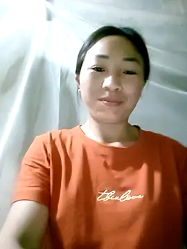 lucybaby00 online show from March 2026 10:52:01 PM