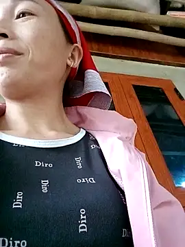 lucybaby00 online show from December 2025 09:25:02 AM