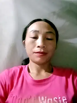 Snapshot of lucybaby00 chatting on September 2025 10:42:01 PM lucybaby00 online show from September 2025 10:42:01 PM