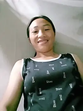 lucybaby00 online show from May 2026 10:36:02 PM