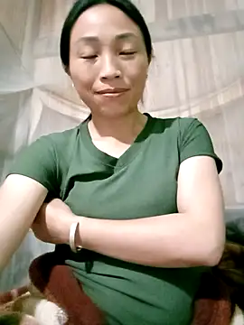lucybaby00 online show from April 2026 10:38:02 AM